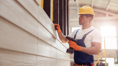 Collaborating With a Siding Contractor in Woodbury, MN: The Importance of Timing and Materials